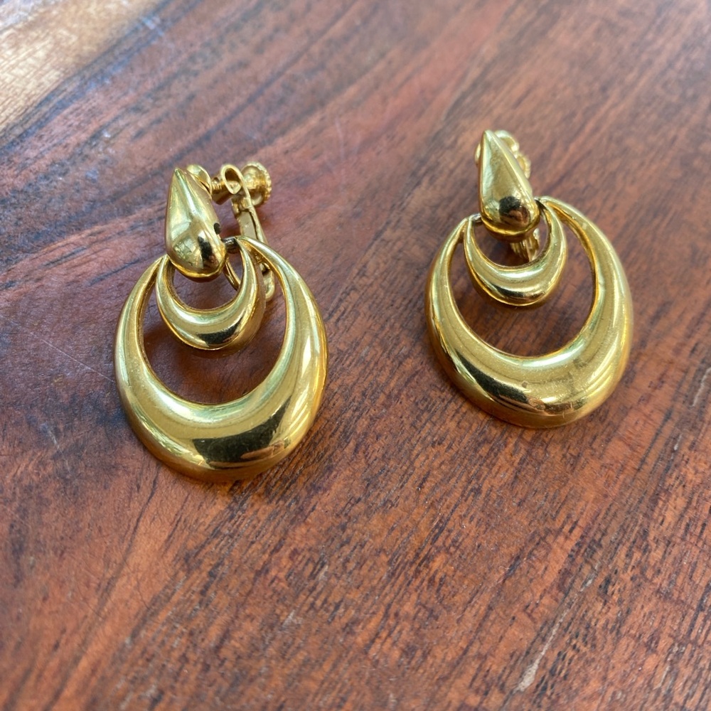Vintage Napier Gold Toned Double Hoop Dangle Screw back Earrings